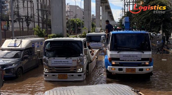 “พิพัฒน์-สิริพงศ์”มอบกรมขนส่งฯ เร่งฟื้นฟูช่วยเหลือประชาชนประสบปัญหาน้ำท่วมในเขตกทม.
